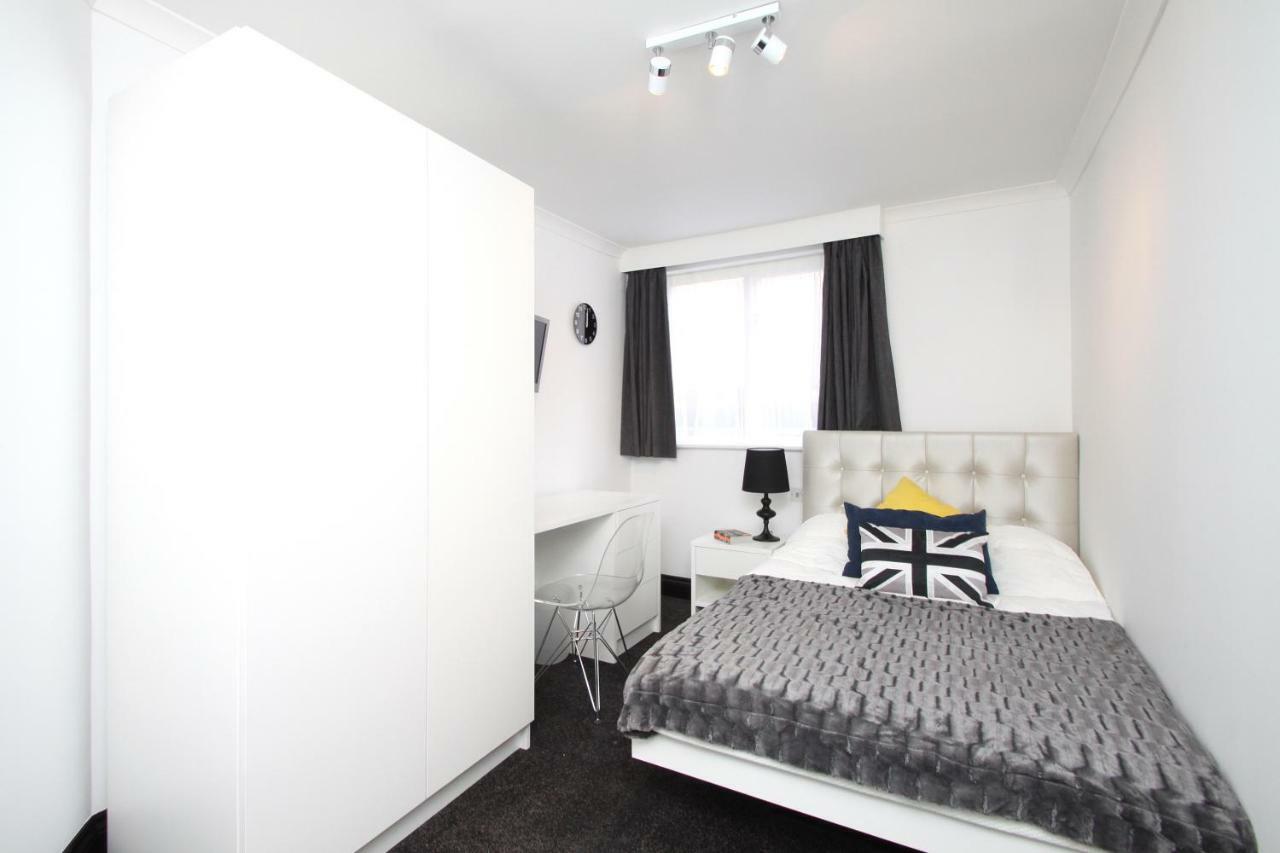 The Dome Hotel London Room photo